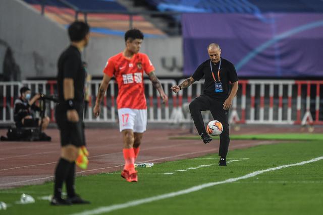 英格兰联赛杯8强赛 远藤航被利物浦评为队内最佳