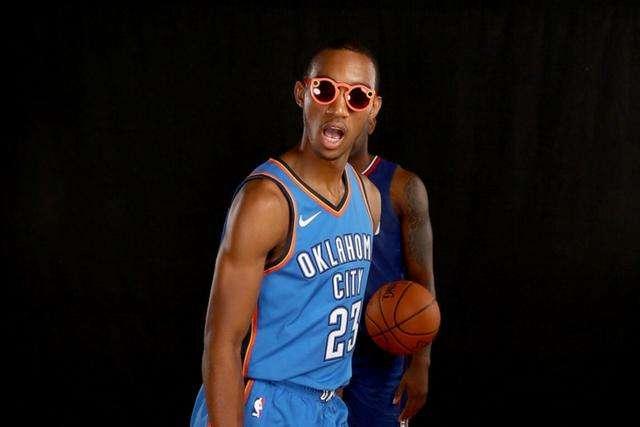 钟诚生涯抢断总数达1032次 并列CBA历史第四位